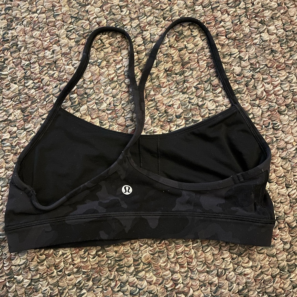 Black camo lululemon sports bra size 8